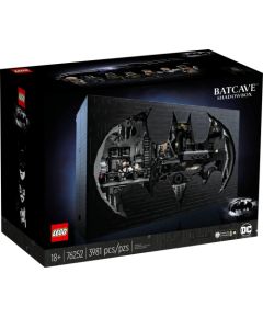 LEGO BATMAN 76252 Batcave – Shadow Box