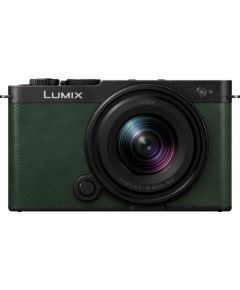 Panasonic Lumix DC-S9 + 18-40mm, dark olive