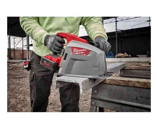 Milwaukee M18 FMCS66-0C 18V Akumulatora metāla ripzāģis