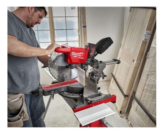 Milwaukee M18 FMS305-121 Akumulatora leņķzāģis