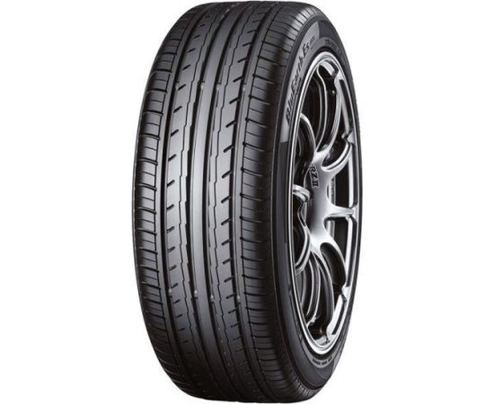 235/40R18 YOKOHAMA PCR BLUEARTH-ES ES32A 95W XL RPB CBA68