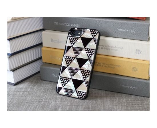 iKins case for Apple iPhone 8/7 pyramid black