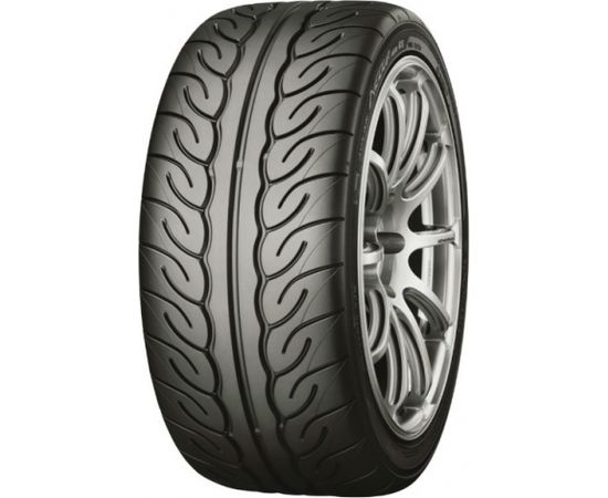 Yokohama Advan Neova AD08RS 215/45R17 87W