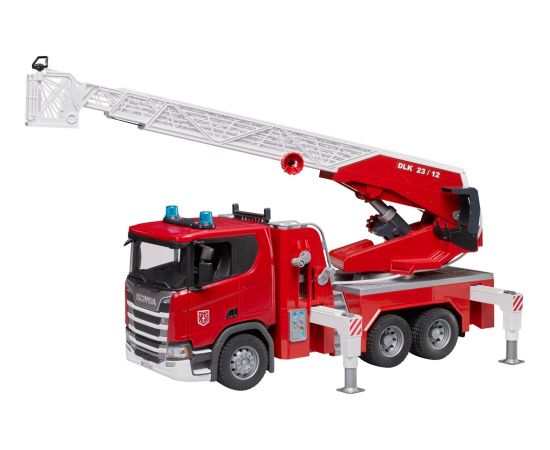 BRUDER Scania Super 560R Feuerwehr mit Drehleiter, Wasserpumpe, Light & Sound