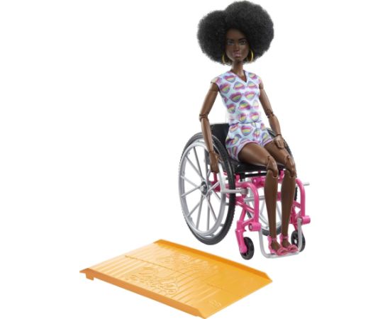 Lalka Barbie Mattel Fashonistas na wózku Strój w serca HJT14