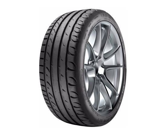 Taurus Ultra High Performance 215/55R17 98W