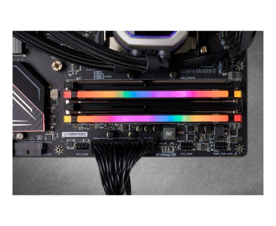 Corsair DDR4 - 16 GB -4000 - CL - 18 - Dual Kit, RAM (black, CMW16GX4M2Z4000C18, Vengeance RGB PRO)