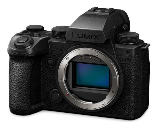 Panasonic Lumix DC-S5 IIX + 24-105mm