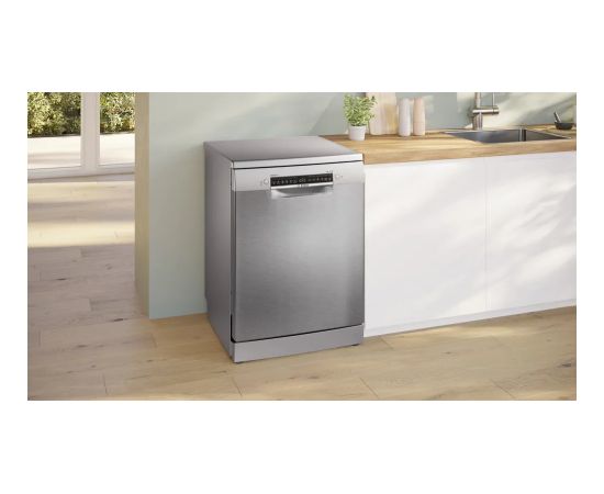 Bosch Serie 4 SMS4EKI06E dishwasher Freestanding 13 place settings B