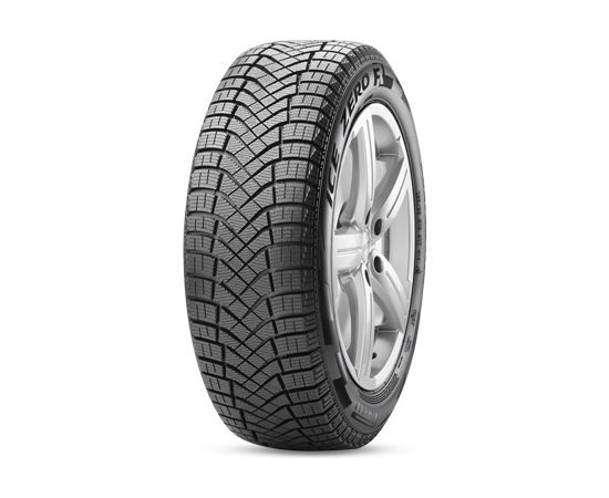 Pirelli Winter IceZero FR 235/40R19 96H