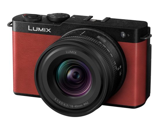 Panasonic Lumix DC-S9 + 18-40mm, crimson red