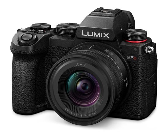 Panasonic Lumix DC-S5D + 18-40mm