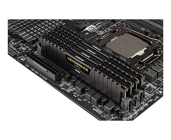 Corsair DDR4 32GB 2666-16 Vengeance LPX black Quad