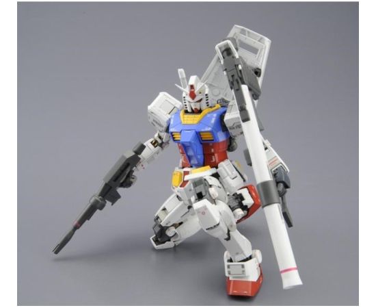 Bandai MG 1/100 RX-78-2 GUNDAM VER.3.0 BL