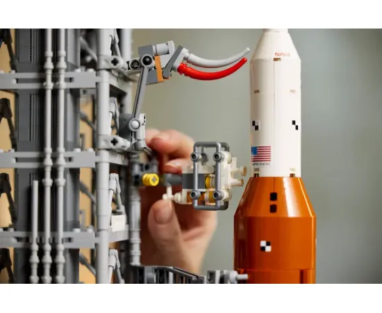 LEGO Icons NASA Artemis palaišanas sistēma (10341)