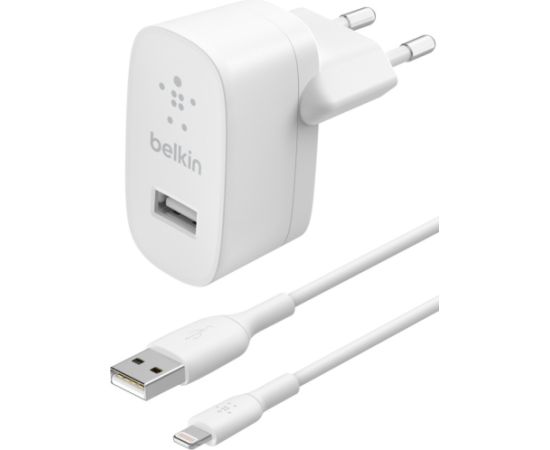 Сетевая зарядка Belkin Boost Charge USB-A 12W + Lightning Cable белая