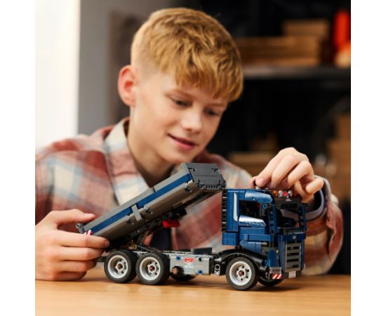 Lego Technic Wywrotka z przechylaną skrzynią (42203)