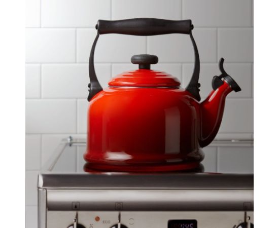 Le Creuset Traditional Tējkanna 2.1L / Sarkana