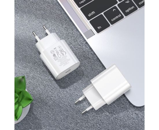 Сетевая зарядка Hoco N22 25W USB-C + USB-C to Lightning cable 1.0m белая